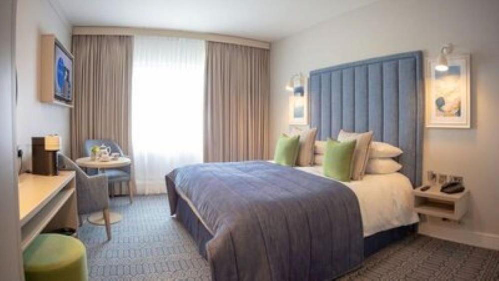 Four Seasons Hotel, Carlingford Buitenkant foto